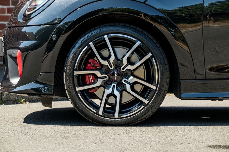 MINI Cooper 2.0 John Cooper Works Hatchback 3dr Petrol Auto (Level 3)