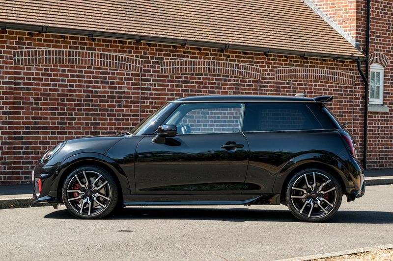 MINI Cooper 2.0 John Cooper Works Hatchback 3dr Petrol Auto (Level 3)