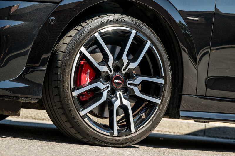 MINI Cooper 2.0 John Cooper Works Hatchback 3dr Petrol Auto (Level 3)