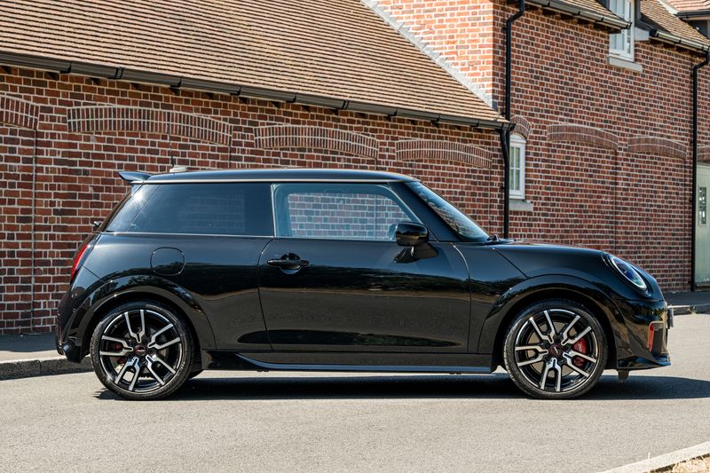 MINI Cooper 2.0 John Cooper Works Hatchback 3dr Petrol Auto (Level 3)