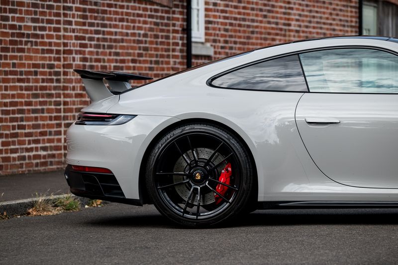 Porsche 911  (992.1) GTS PDK  Aerokit