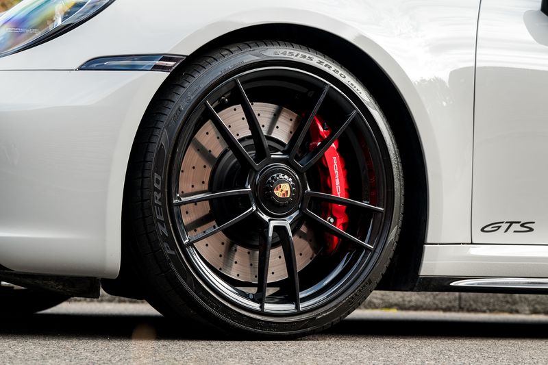 Porsche 911  (992.1) GTS PDK  Aerokit