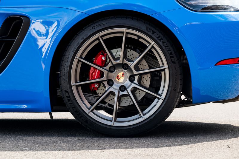 Porsche 718 Cayman GTS 4.0