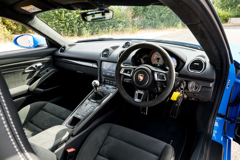 Porsche 718 Cayman GTS 4.0
