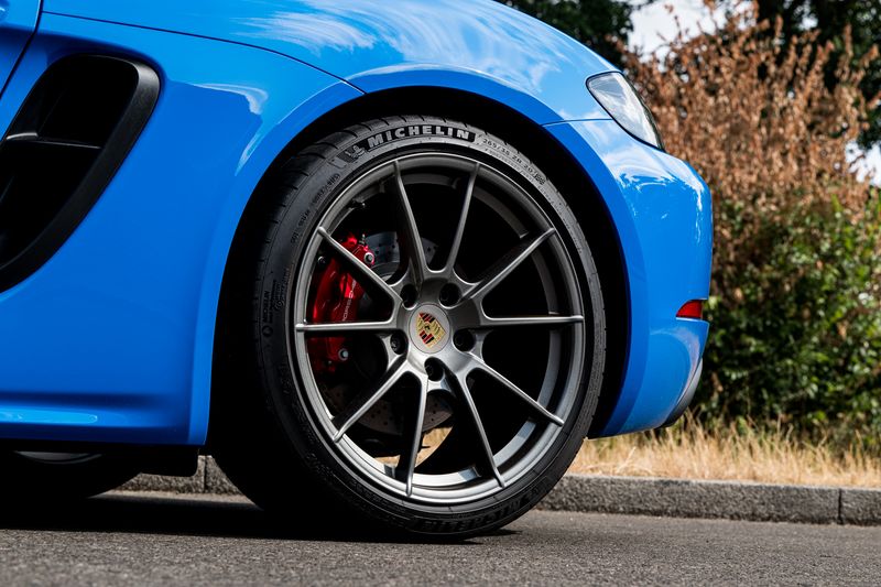 Porsche 718 Cayman GTS 4.0