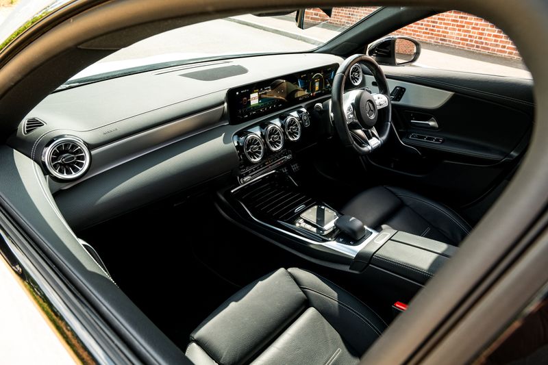 Mercedes-Benz CLA 2.0 CLA35 AMG (Premium Plus) Coupe