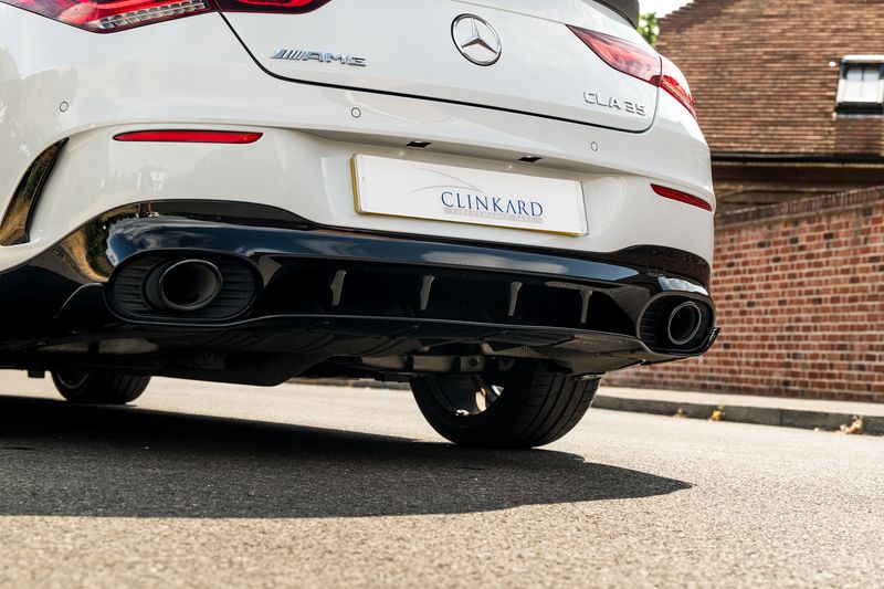Mercedes-Benz CLA 2.0 CLA35 AMG (Premium Plus) Coupe