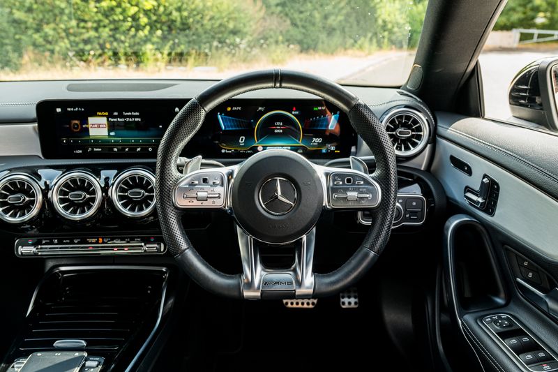 Mercedes-Benz CLA 2.0 CLA35 AMG (Premium Plus) Coupe