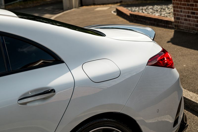Mercedes-Benz CLA 2.0 CLA35 AMG (Premium Plus) Coupe