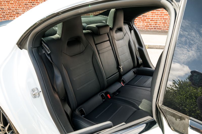 Mercedes-Benz CLA 2.0 CLA35 AMG (Premium Plus) Coupe