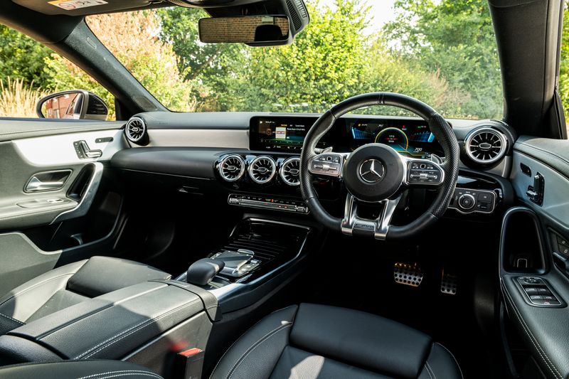 Mercedes-Benz CLA 2.0 CLA35 AMG (Premium Plus) Coupe