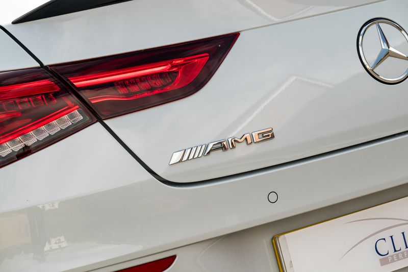 Mercedes-Benz CLA 2.0 CLA35 AMG (Premium Plus) Coupe