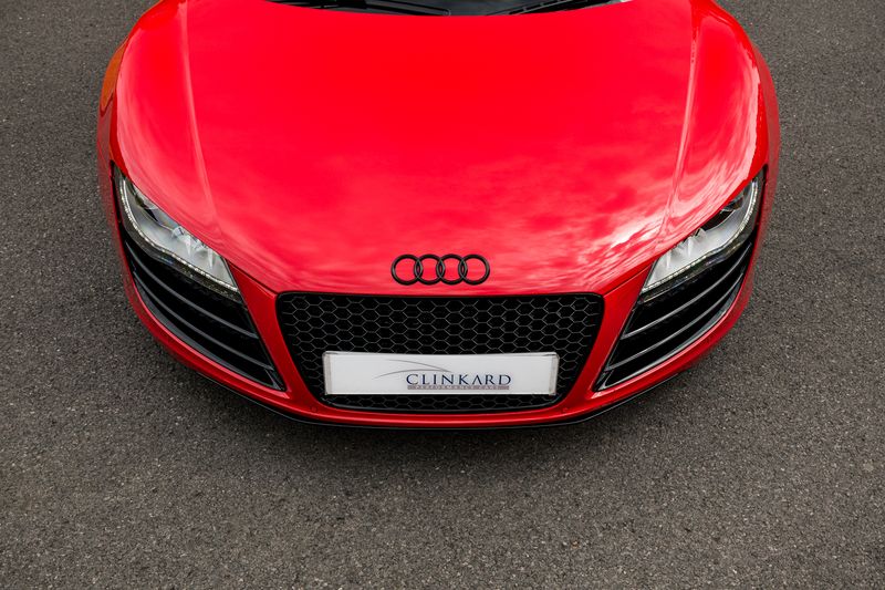 Audi R8 5.2 FSI V10 Quattro (Manual)