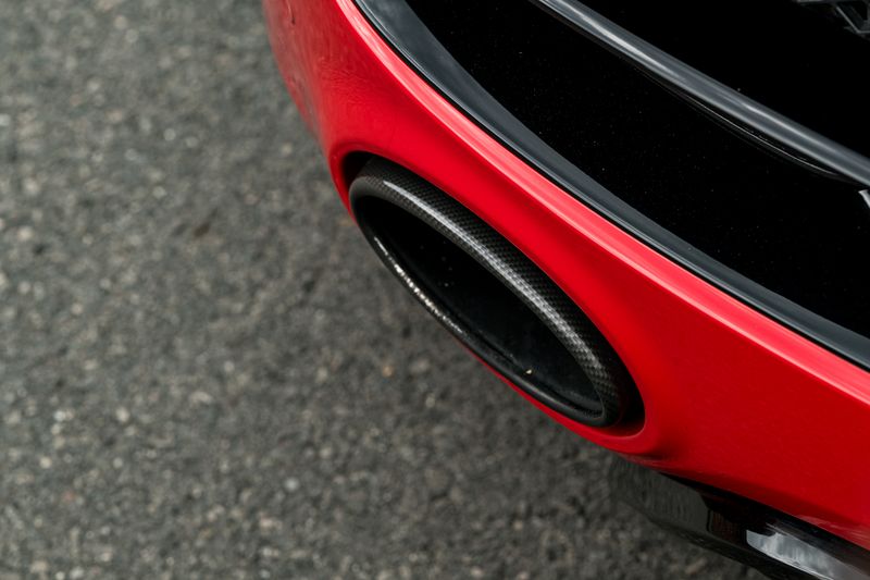 Audi R8 5.2 FSI V10 Quattro (Manual)