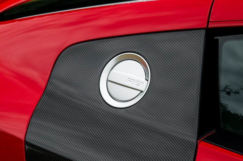 Audi R8 5.2 FSI V10 Quattro (Manual)