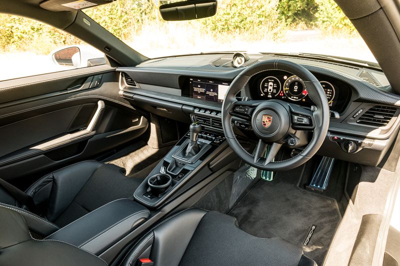 Porsche 911 (992.2) GT3 Touring PDK