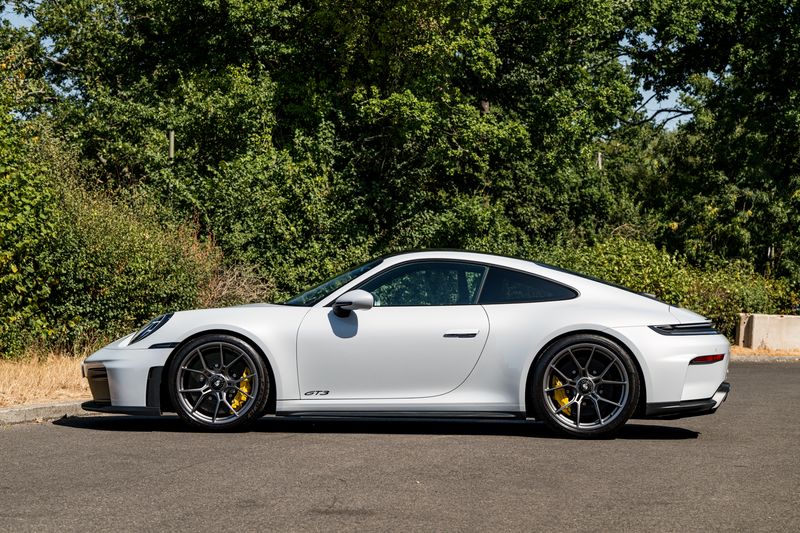 Porsche 911 (992.2) GT3 Touring PDK