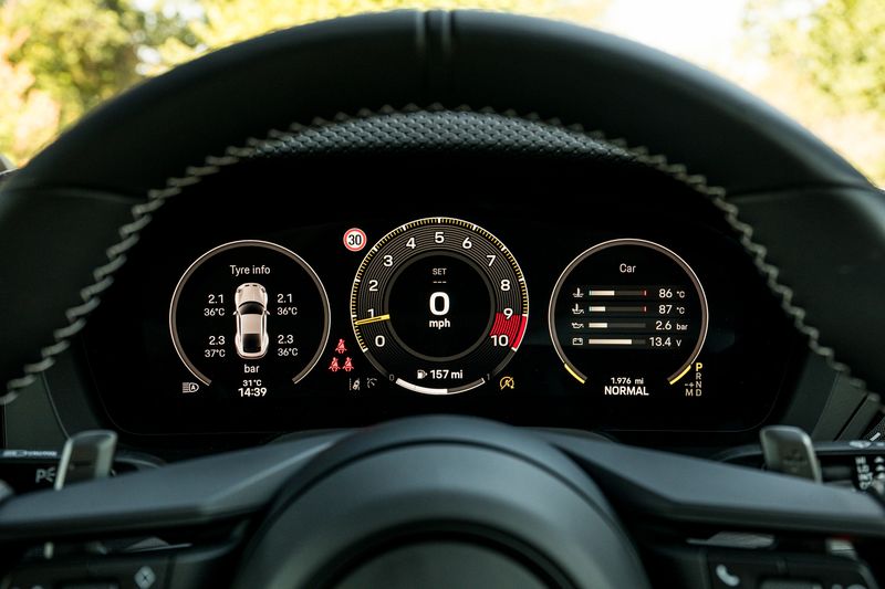 Porsche 911 (992.2) GT3 Touring PDK
