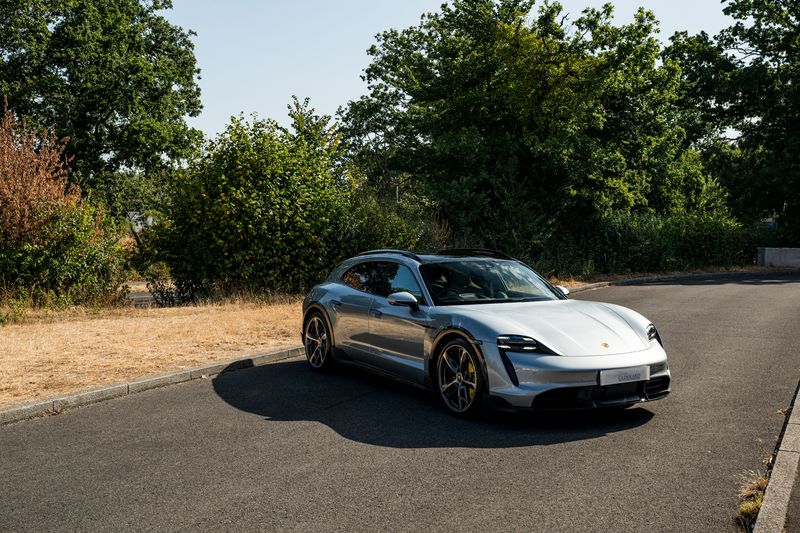 Porsche Taycan Performance Plus 93.4kWh Turbo S Cross Turismo