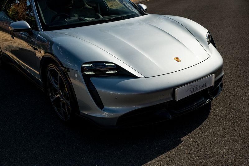 Porsche Taycan Performance Plus 93.4kWh Turbo S Cross Turismo