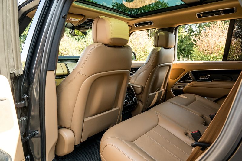 Range Rover 3.0 D350 MHEV SE Diesel