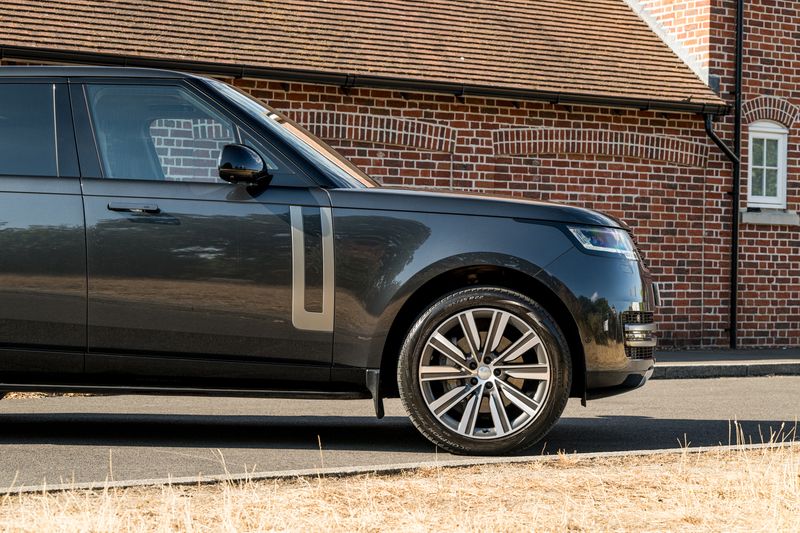 Range Rover 3.0 D350 MHEV SE Diesel