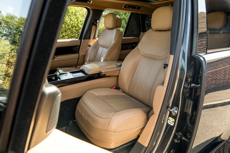 Range Rover 3.0 D350 MHEV SE Diesel