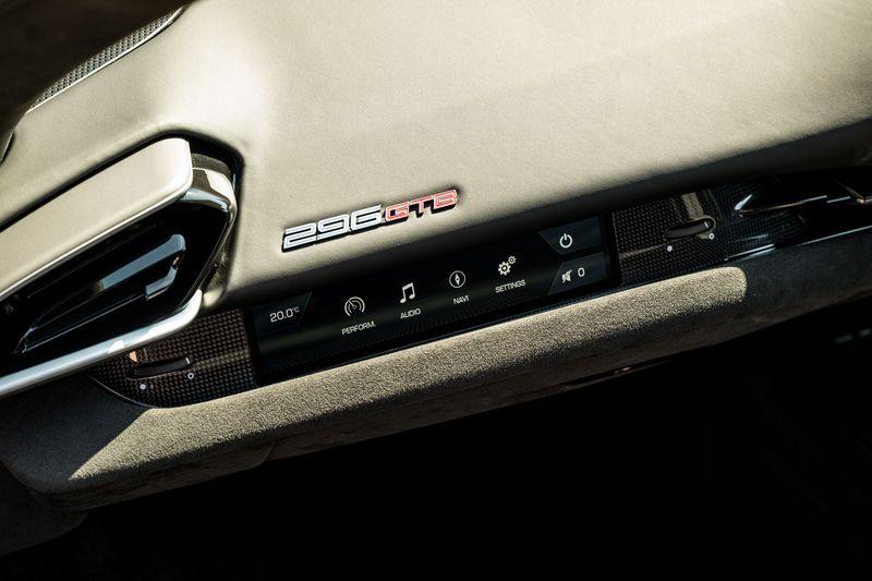 Ferrari 296 GTB Coupe S-A