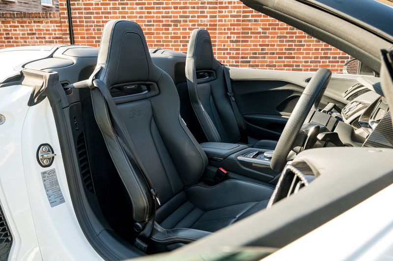 Audi R8 V10 Performance Carbon Black Spyder S Tronic Quattro
