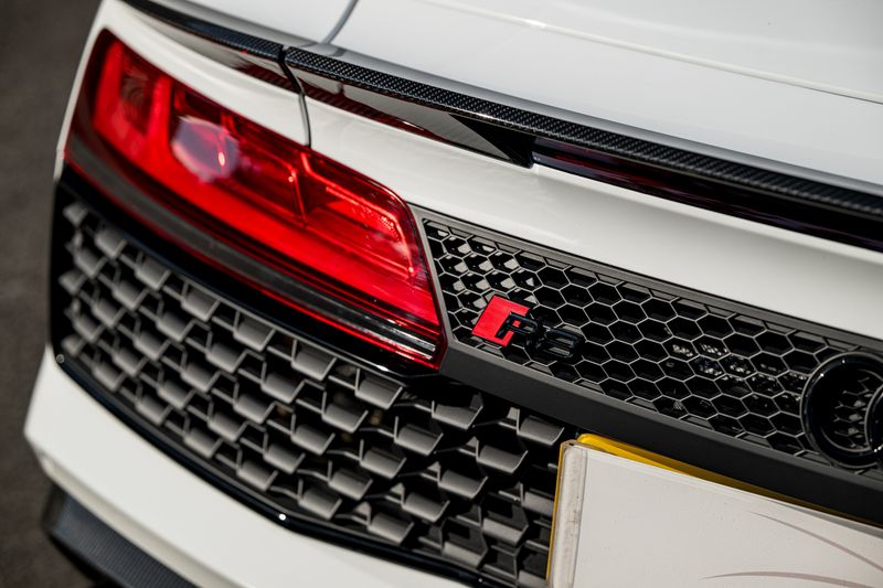 Audi R8 V10 Performance Carbon Black Spyder S Tronic Quattro