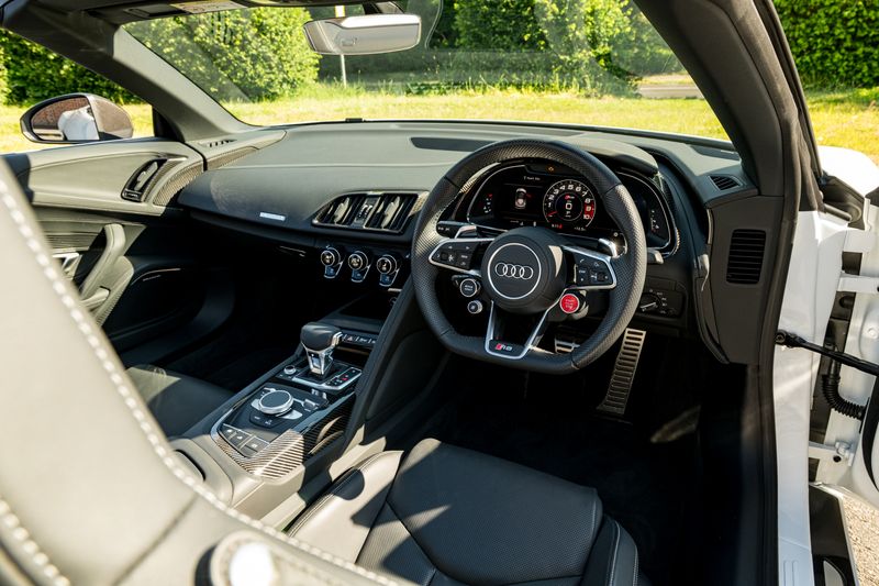 Audi R8 V10 Performance Carbon Black Spyder S Tronic Quattro