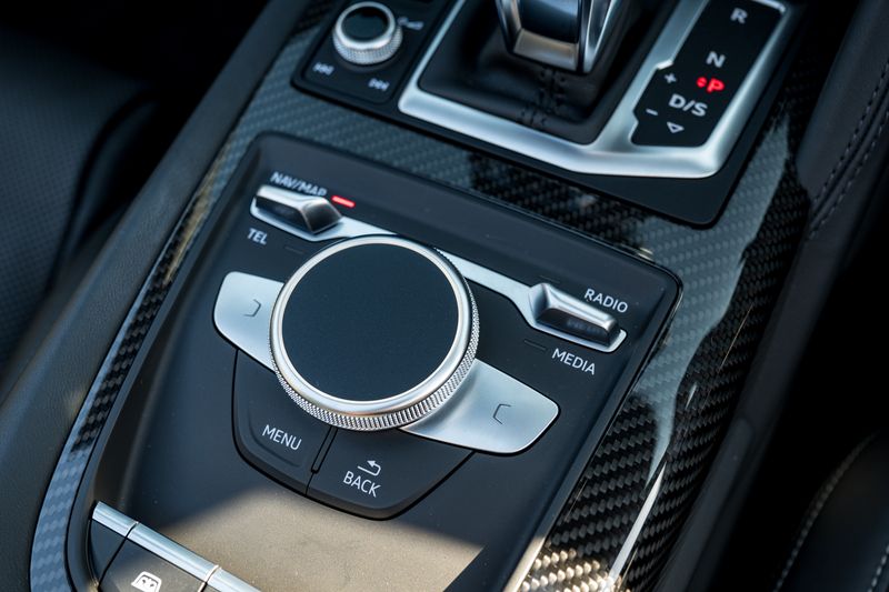 Audi R8 V10 Performance Carbon Black Spyder S Tronic Quattro