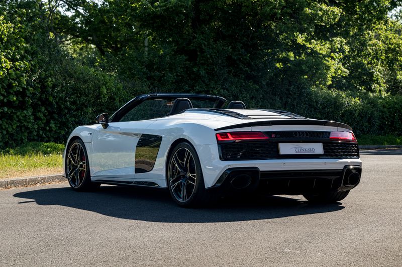 Audi R8 V10 Performance Carbon Black Spyder S Tronic Quattro