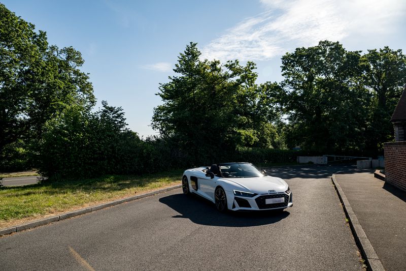 Audi R8 V10 Performance Carbon Black Spyder S Tronic Quattro