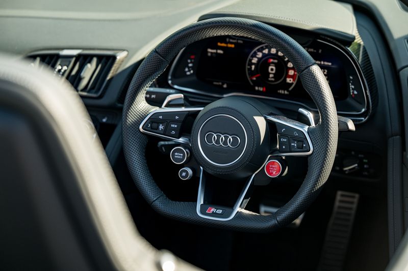 Audi R8 V10 Performance Carbon Black Spyder S Tronic Quattro