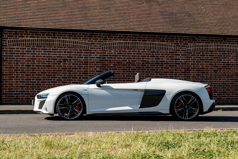 Audi R8 V10 Performance Carbon Black Spyder S Tronic Quattro