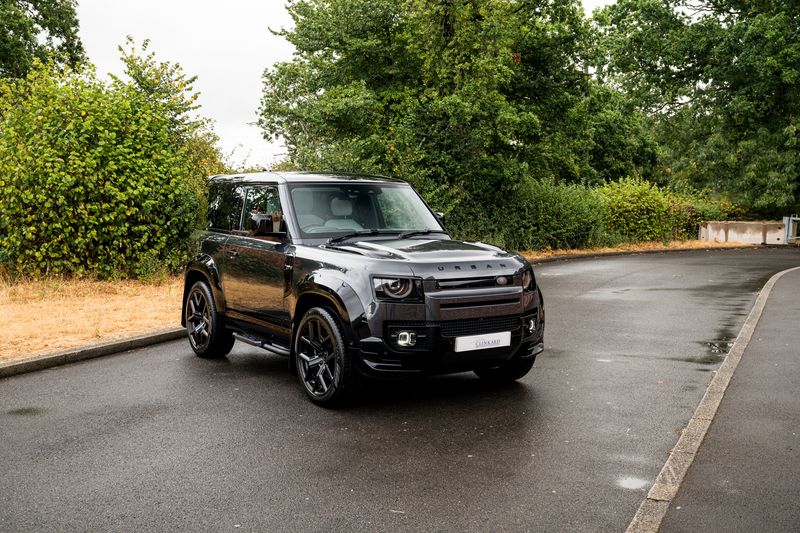Land Rover Defender 90 5.0 P525 V8 SUV Petrol Auto 4WD (URBAN)