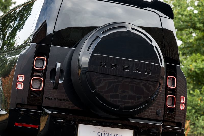 Land Rover Defender 90 5.0 P525 V8 SUV Petrol Auto 4WD (URBAN)