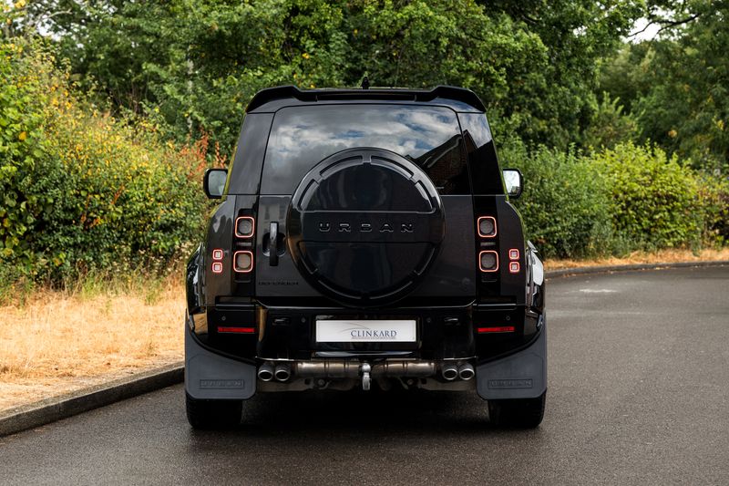 Land Rover Defender 90 5.0 P525 V8 SUV Petrol Auto 4WD (URBAN)