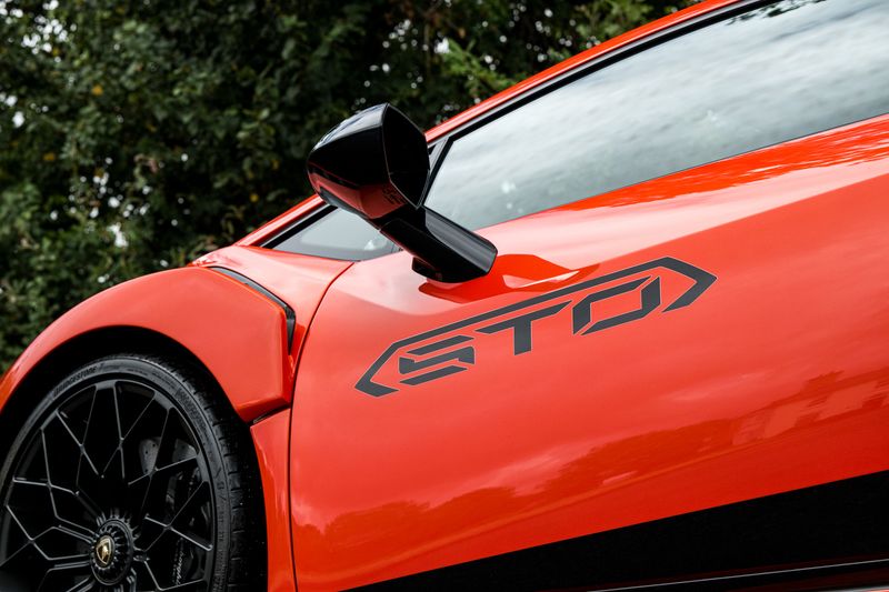 Lamborghini Huracan 5.2 V10 LP 640-2 STO