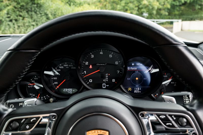 Porsche 911 (991) Carrera T Coupe PDK