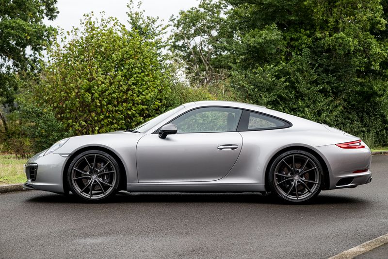 Porsche 911 (991) Carrera T Coupe PDK