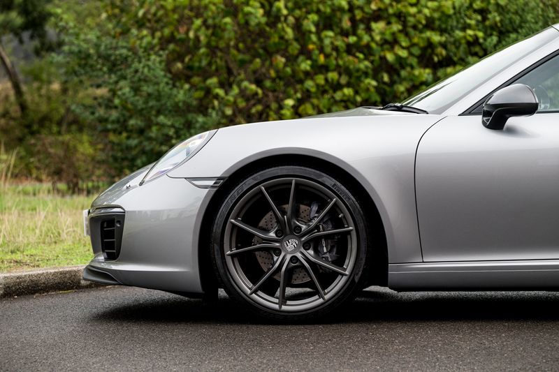 Porsche 911 (991) Carrera T Coupe PDK