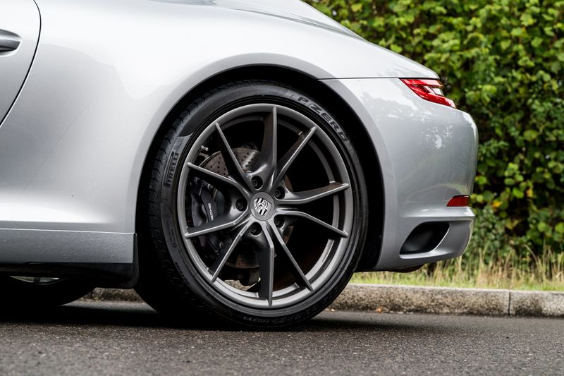Porsche 911 (991) Carrera T Coupe PDK