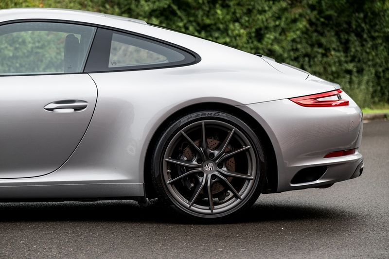 Porsche 911 (991) Carrera T Coupe PDK