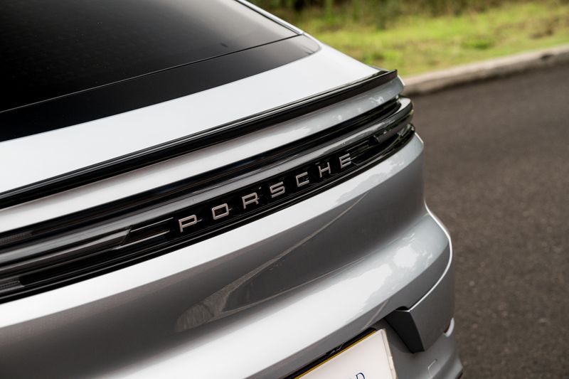 Porsche Cayenne 3.0 V6 E-Hybrid Coupe Plug-in Hybrid (25.9kWh) Tiptronic S 4WD