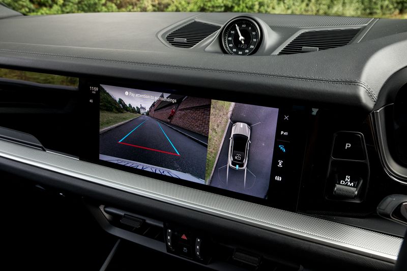 Porsche Cayenne 3.0 V6 E-Hybrid Coupe Plug-in Hybrid (25.9kWh) Tiptronic S 4WD