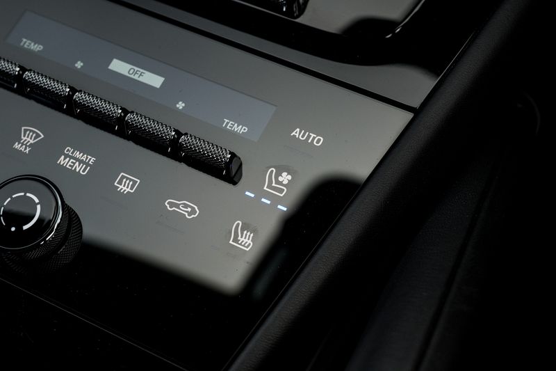 Porsche Cayenne 3.0 V6 E-Hybrid Coupe Plug-in Hybrid (25.9kWh) Tiptronic S 4WD