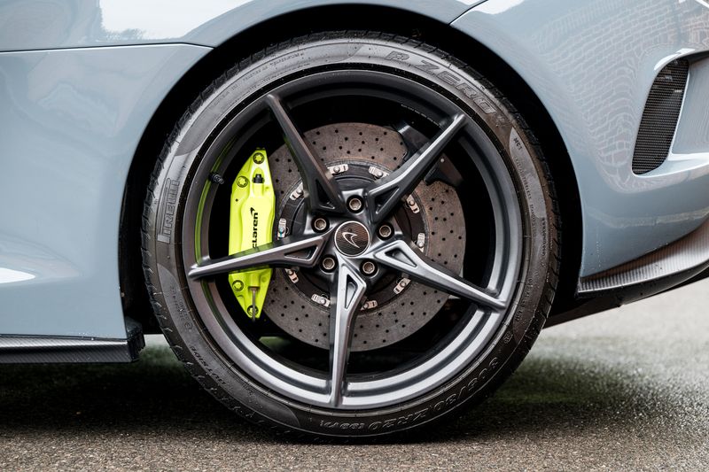 McLaren 675LT 3.8T V8 SSG Coupe