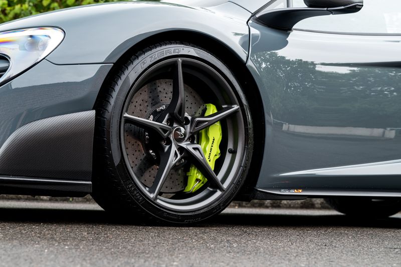 McLaren 675LT 3.8T V8 SSG Coupe